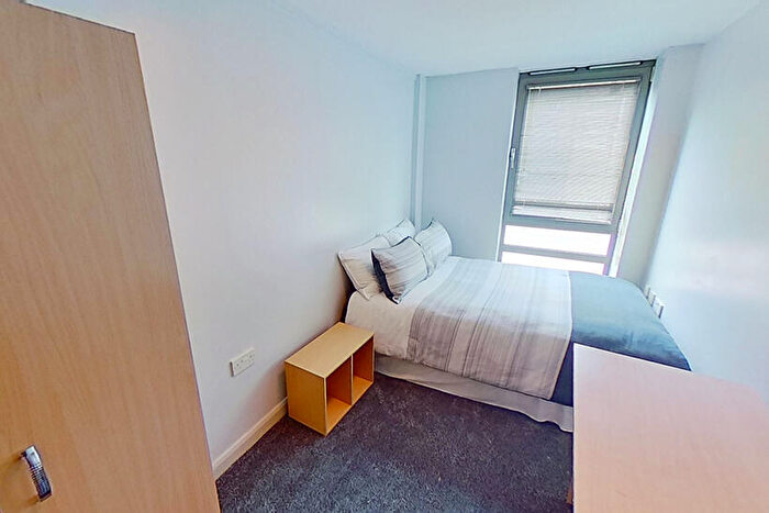 1 Bedroom Town House To Rent In Mansfield Road, Nottingham, NG1
