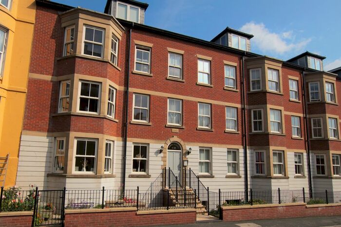 2 Bedroom Flat To Rent In Marlborough Street, Scarborough YO12