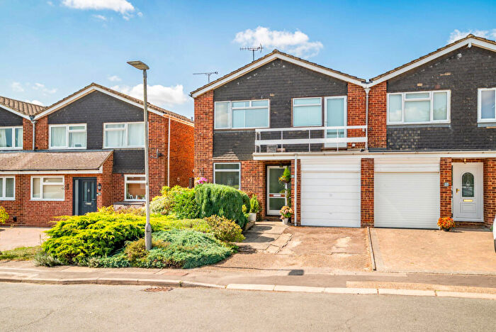 4 Bedroom Semi-Detached House For Sale In Garden Court, Wheathampstead, St. Albans, Hertfordshire, AL4