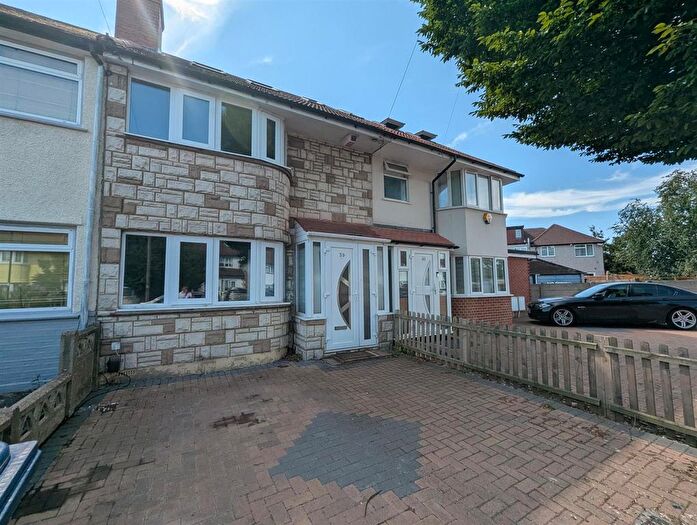 3 Bedroom Property To Rent In Merton Avenue, Northolt, UB5