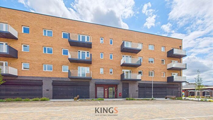 2 Bedroom Apartment To Rent In Summit Road, Ridge House Summit Road, AL10