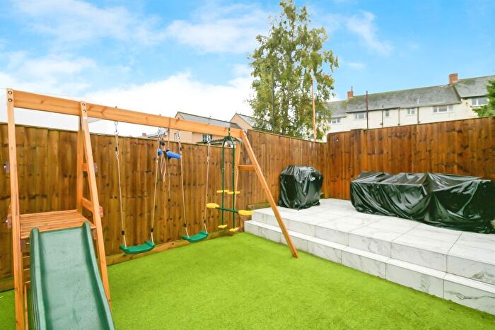 3 Bedroom Terraced House For Sale In Dock View Road, Barry, CF63