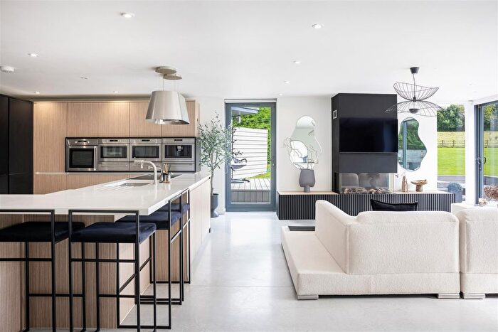 6 Bedroom Detached House For Sale In Shute Lane, Long Sutton, Somerset, TA10