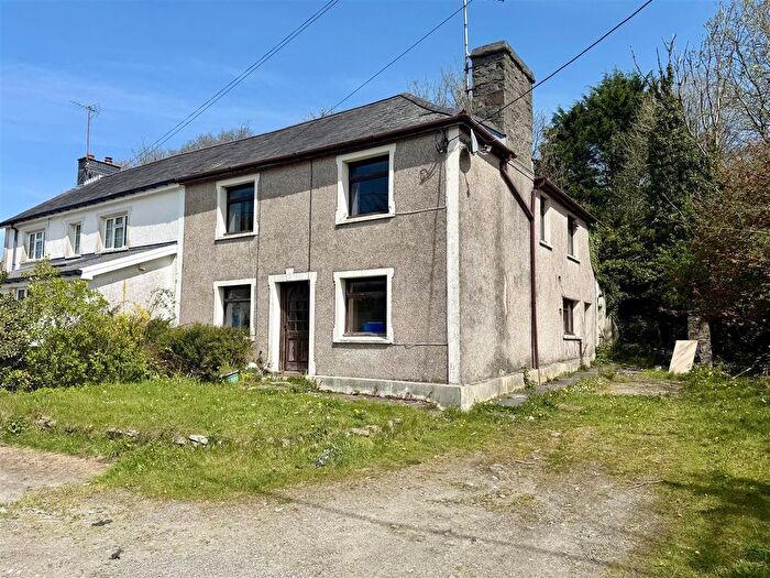 3 Bedroom Property For Sale In Drefach, Llanybydder, SA40