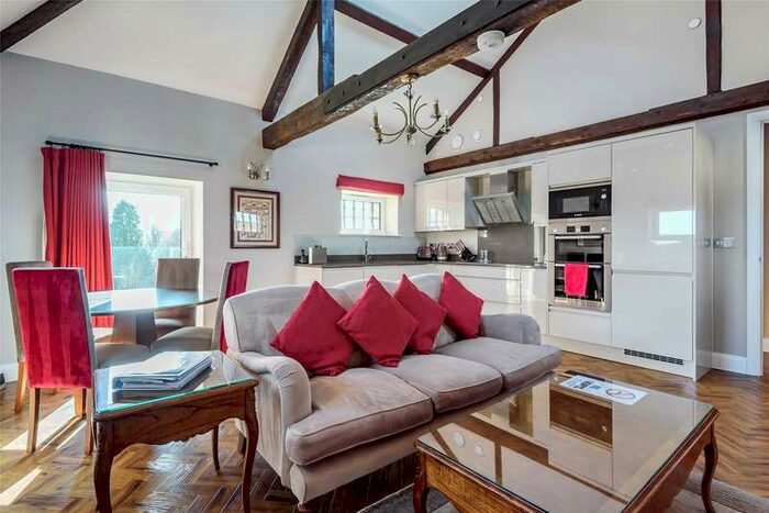 2 Bedroom Flat To Rent In The Old Gaol, Abingdon, OX14