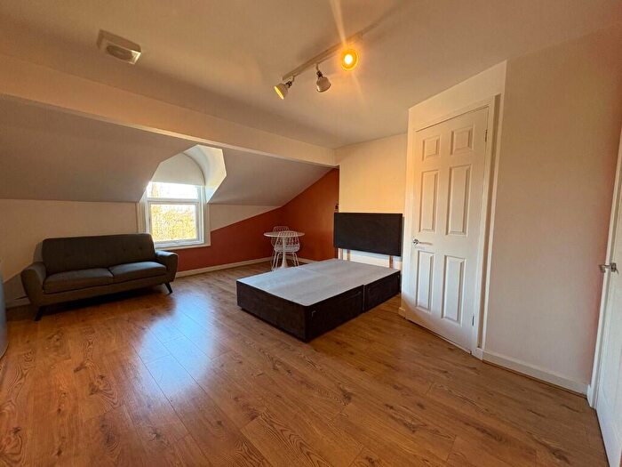 Studio To Rent In Flat A, Shrewsbury Road, Prenton, Wirral, CH43