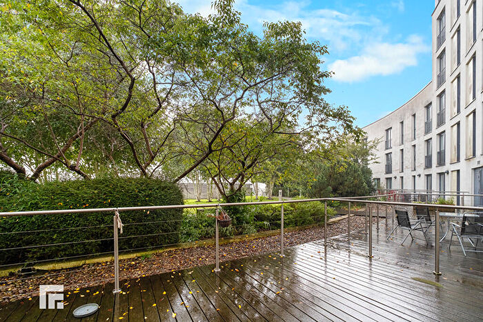 1 Bedroom Apartment For Sale In Hayes Apartments, The Hayes, Cardiff, CF10