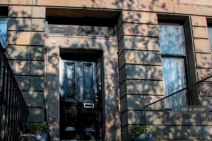 2 Bedroom Flat To Rent In Cessnock Street, Glasgow, G51