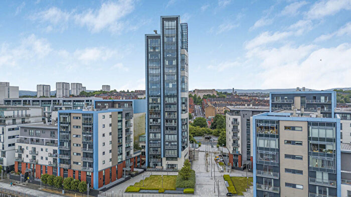 2 Bedroom Flat For Sale In Meadowside Quay Square, Glasgow Harbour, G11