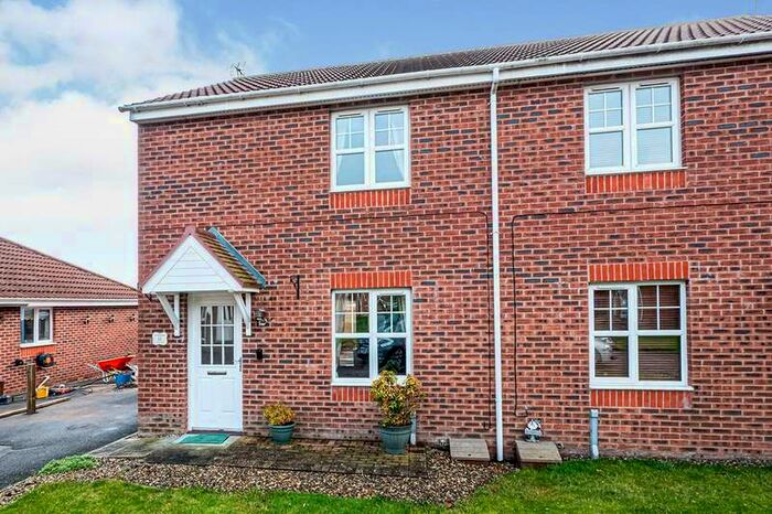 3 Bedroom Semi-Detached House To Rent In Littondale Court, Bridlington, North Humberside, YO16