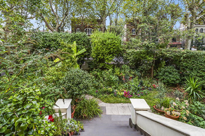 2 Bedroom Apartment To Rent In Highbury New Park, London, N5