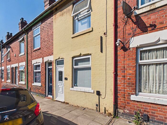 2 Bedroom Terraced House To Rent In Oldfield Street, Fenton, ST4