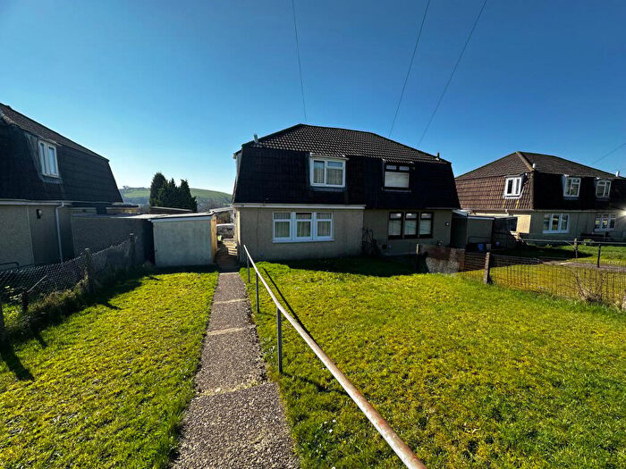 3 Bedroom Semi-Detached House For Sale In Heol Elfed, Maesteg, CF34
