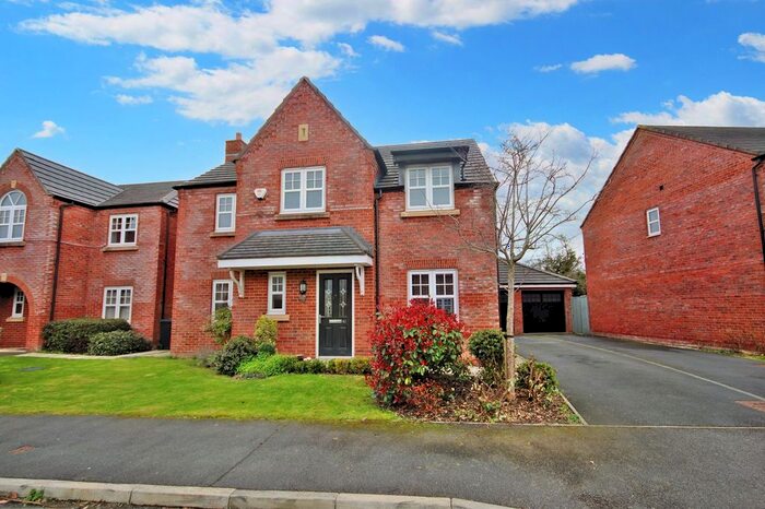 4 Bedroom Detached House To Rent In Commissioner Square, Paddington, WA1