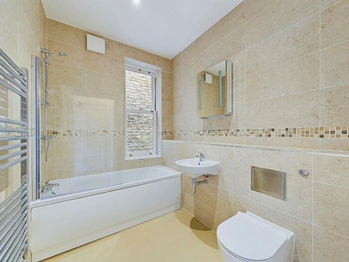 1 Bedroom Flat To Rent In Footscray Road, London, Greater London, SE9