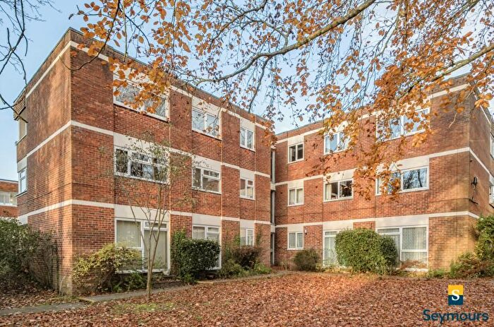 2 Bedroom Flat To Rent In Warren Road, Guildford, GU1