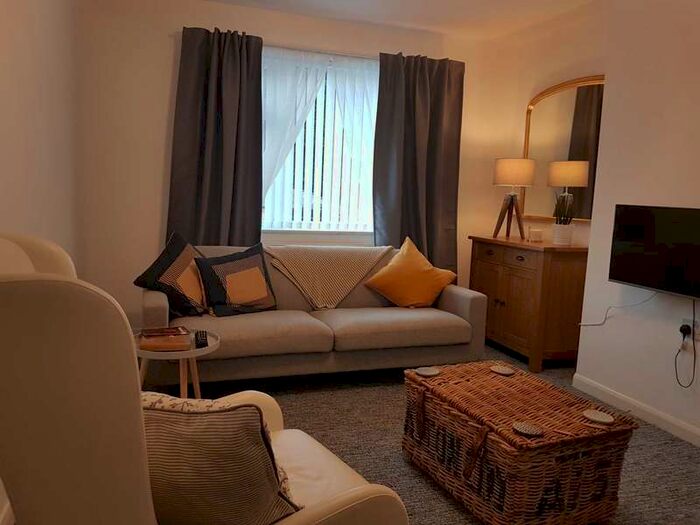 2 Bedroom Apartment To Rent In Clarendon St, Earlsdon, CV5