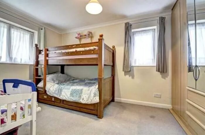 1 Bedroom End Of Terrace House To Rent In Garratts Way, High Wycombe, HP13
