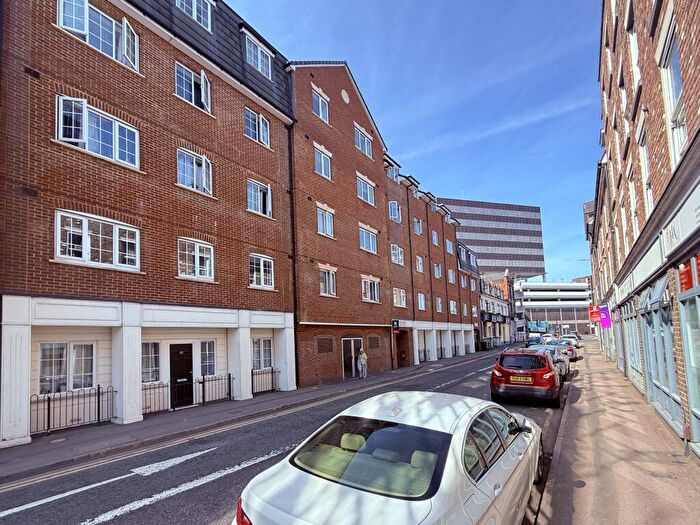 2 Bedroom Flat For Sale In John Street, Luton, LU1