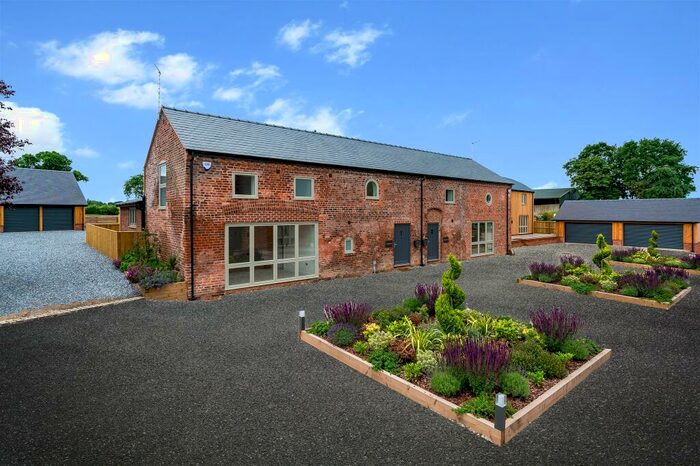 4 Bedroom Barn Conversion For Sale In Bridgehouse Lane, Winterley, Sandbach, CW11