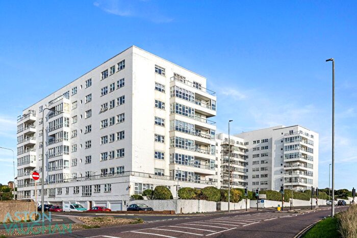 2 Bedroom Flat For Sale In Marine Gate, Brighton, BN2