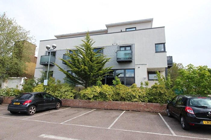 2 Bedroom Apartment To Rent In Yoga Way, Worcester Park, KT4