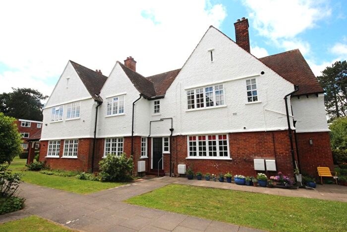 2 Bedroom Flat For Sale In Sollershott Hall, Sollershott East, Letchworth Garden City, SG6