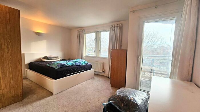 2 Bedroom Apartment To Rent In Capital Edge, Hotwell Road, BS8