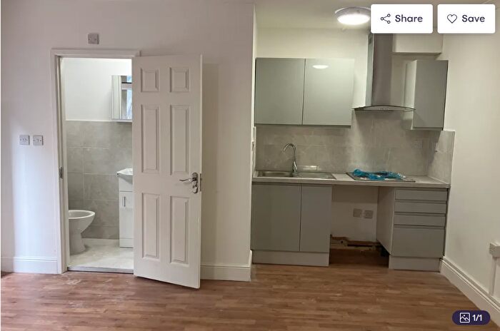 Studio To Rent In Bensham Grove, Thornton Heath, CR7