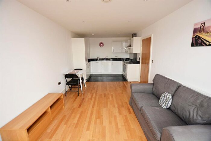 1 Bedroom Flat To Rent In Pinner Road, Harrow, HA1