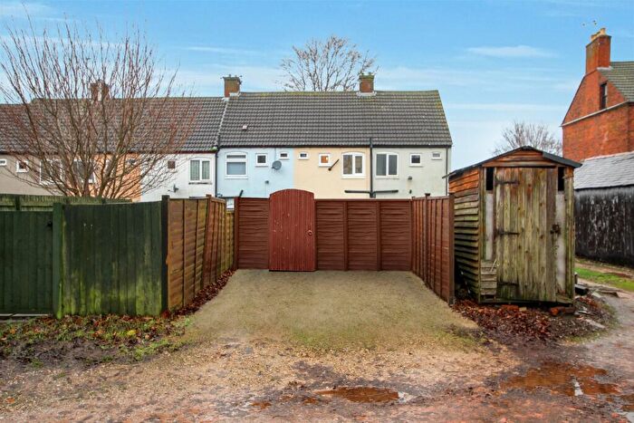 2 Bedroom Terraced House For Sale In Peggs Close, Measham, Swadlincote, DE12