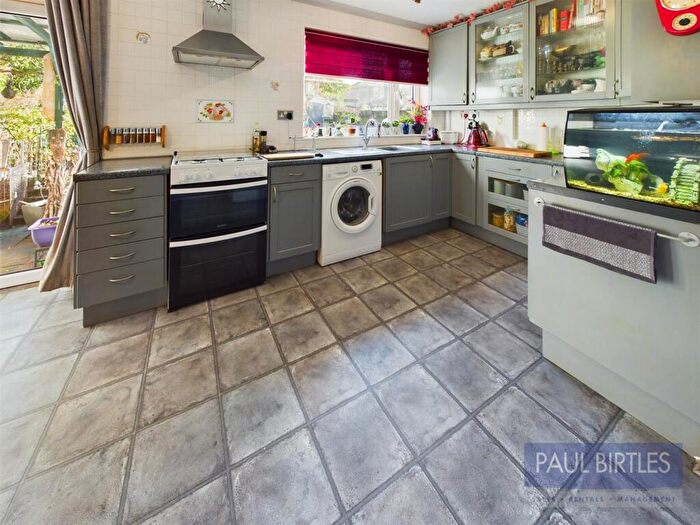 3 Bedroom Detached House For Sale In Woodsend Road South, Flixton, Trafford, M41