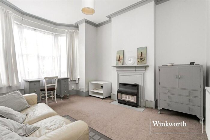 1 Bedroom Apartment To Rent In Market Place, London, N2
