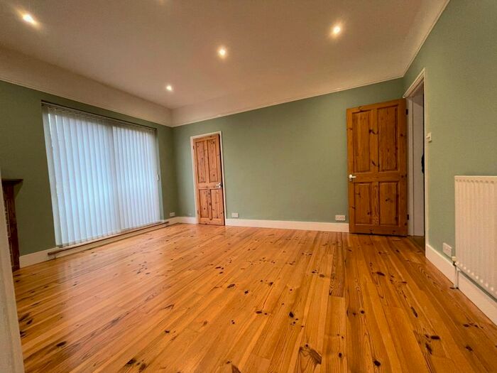 4 Bedroom Terraced House To Rent In Church Road, Swanscombe DA10