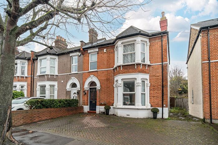 4 Bedroom End Terrace House For Sale In Greenvale Road, London, SE9