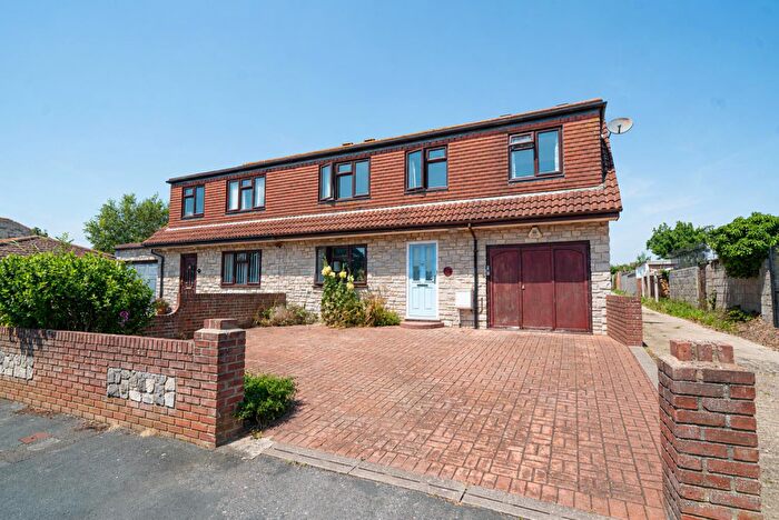 4 Bedroom Semi Detached House For Sale In Goldcroft Avenue, Weymouth, DT4