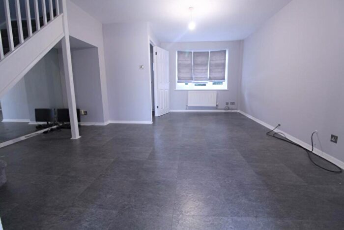 3 Bedroom Terraced House To Rent In Friends Avenue, Cheshunt, EN8