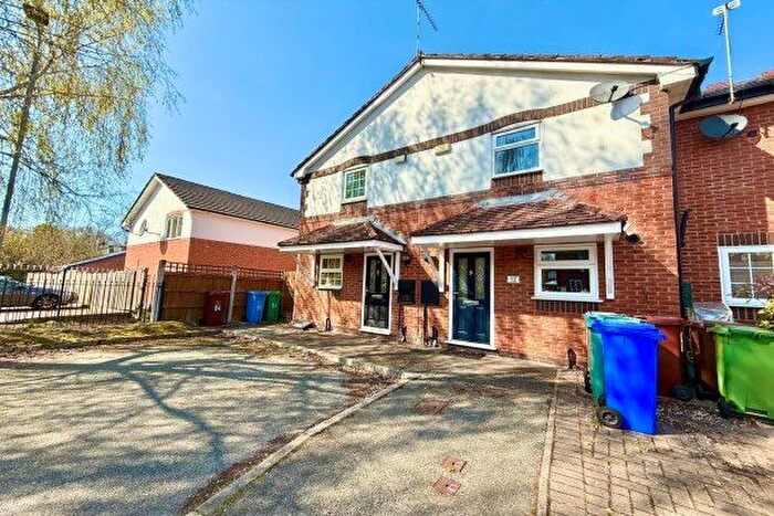 2 Bedroom Mews To Rent In Keats Mews, Manchester, M23