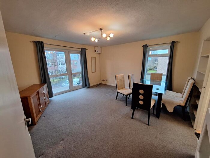 2 Bedroom Apartment To Rent In Devonshire Road, Sutton, SM2