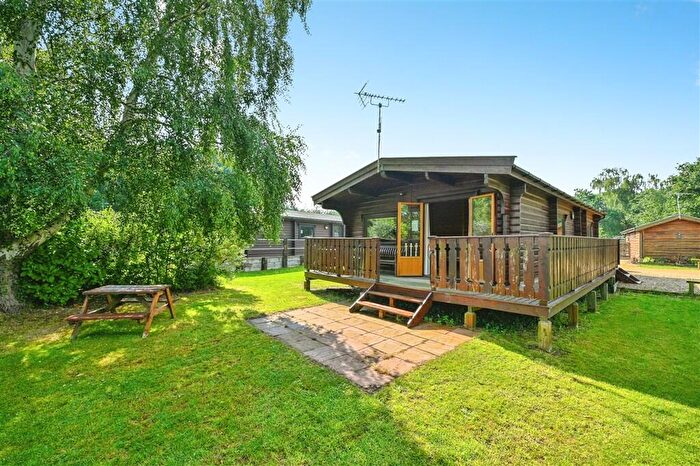 3 Bedroom Lodge For Sale In Holme Road, King'S Lynn, PE34