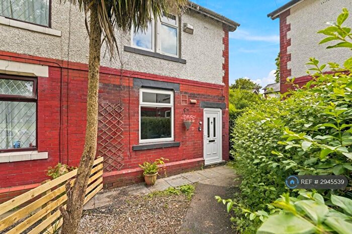2 Bedroom Semi-Detached House To Rent In Powell St, Bury, BL8