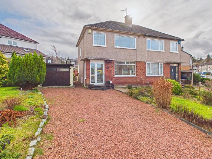 3 Bedroom Flat For Sale In Fauldswood Crescent, Paisley, PA2