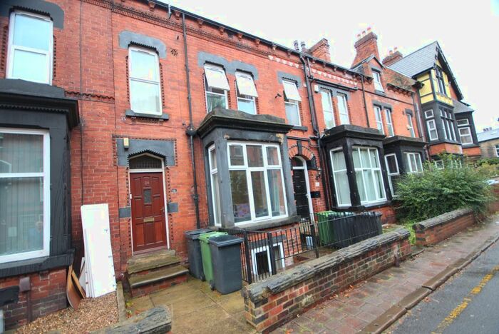 7 Bedroom Terraced House To Rent In Regent Park Terrace, Hyde Park, Leeds, LS6