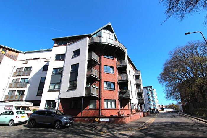 2 Bedroom Flat To Rent In Coburg Street, Leith, Edinburgh, EH6