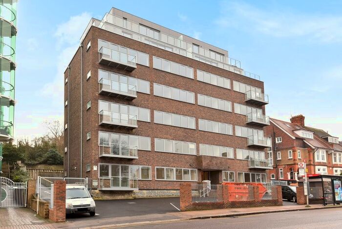 1 Bedroom Flat To Rent In Station Road, New Barnet, Barnet EN5