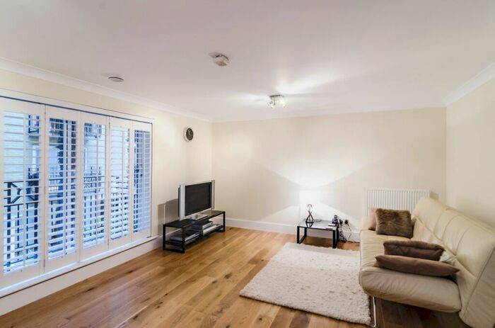 1 Bedroom Apartment To Rent In High Timber Street, Epc:C, EC4