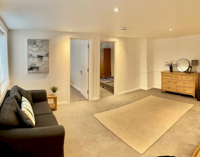 2 Bedroom Apartment To Rent In The Common, Cranleigh, GU6