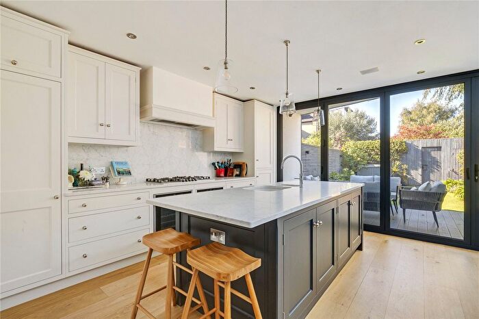 5 Bedroom Semi Detached House To Rent In Rectory Road, London, SW13