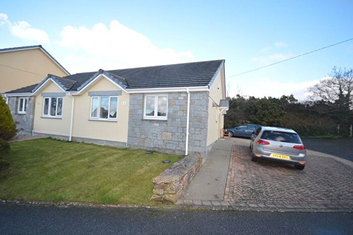 2 Bedroom Bungalow To Rent In Park Road, Redruth, TR15
