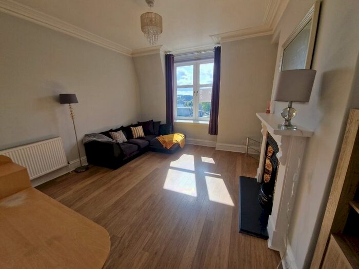 1 Bedroom Flat To Rent In Pitstruan Place, West End, Aberdeen, AB10